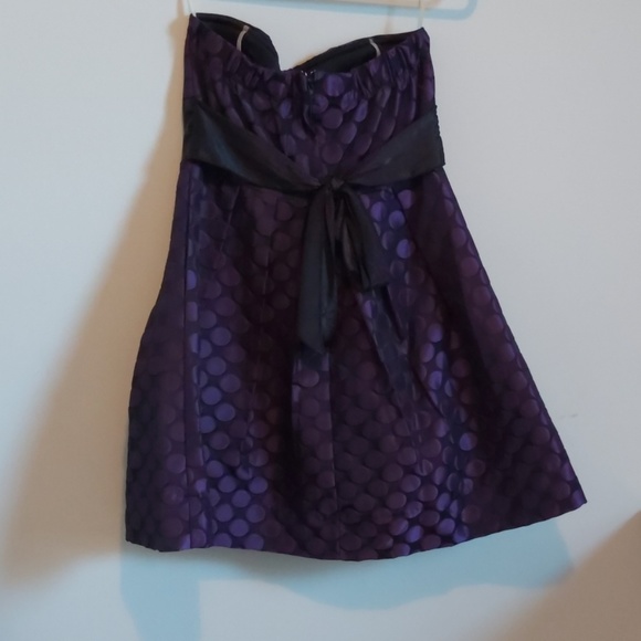 Strapless party dress - Picture 2 of 3